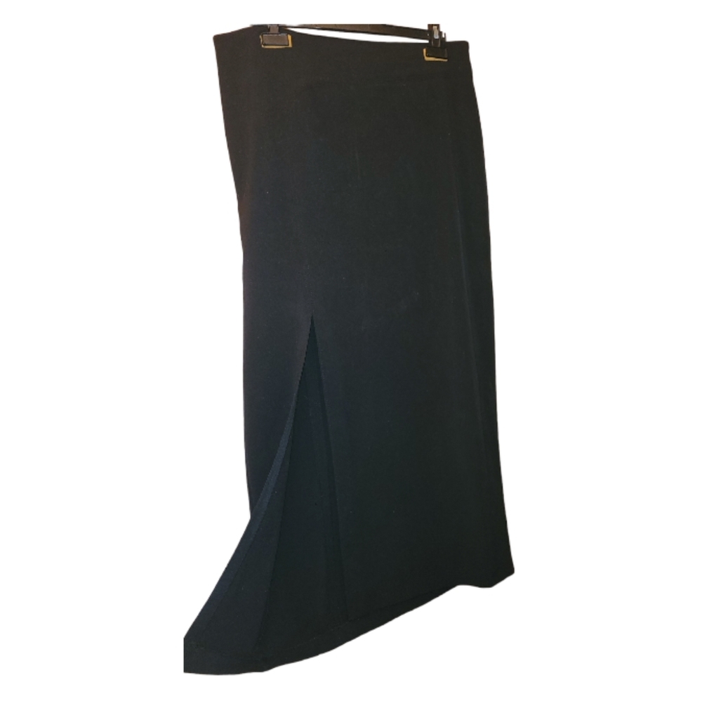 Reitmans Long Skirt With Slit On The Side - Picture 2 of 9